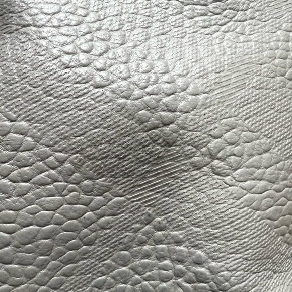 Reposhing Burberry 100% authentic bag grey handbag long strap euc - Picture 6 of 15